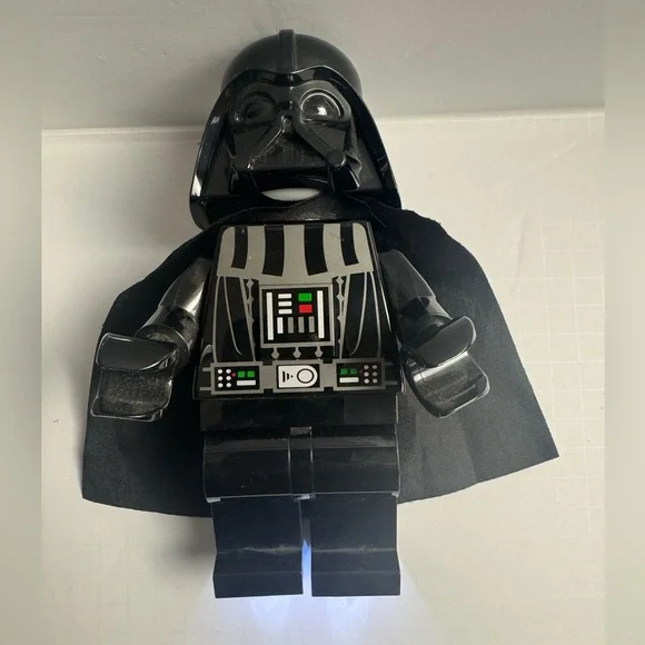 LEGO Star Wars Darth Vader Flashlight with light-up feet(batteries not included) - Picture 5 of 10